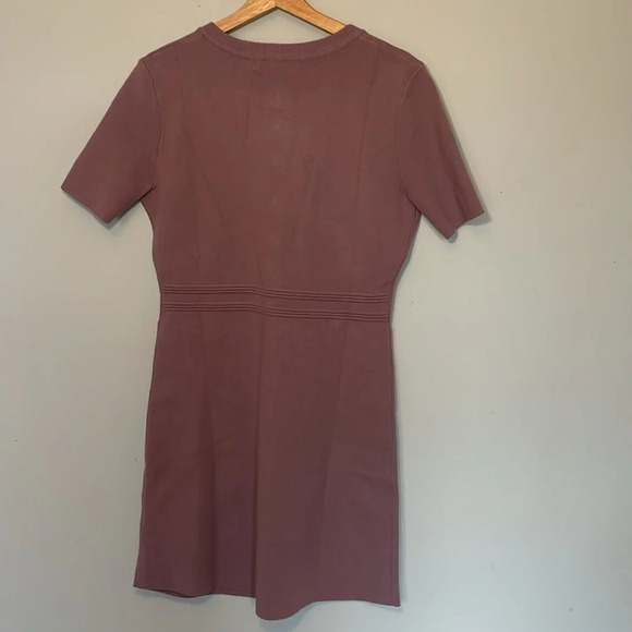 Merokeety Women’s size Medium sweater dress gold buttons short sleeved pockets - Picture 8 of 8